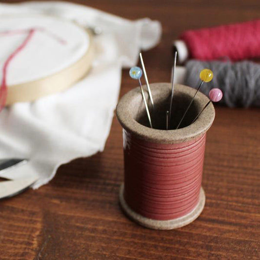 Hasami Ware Magnetic Spool Pin Holder