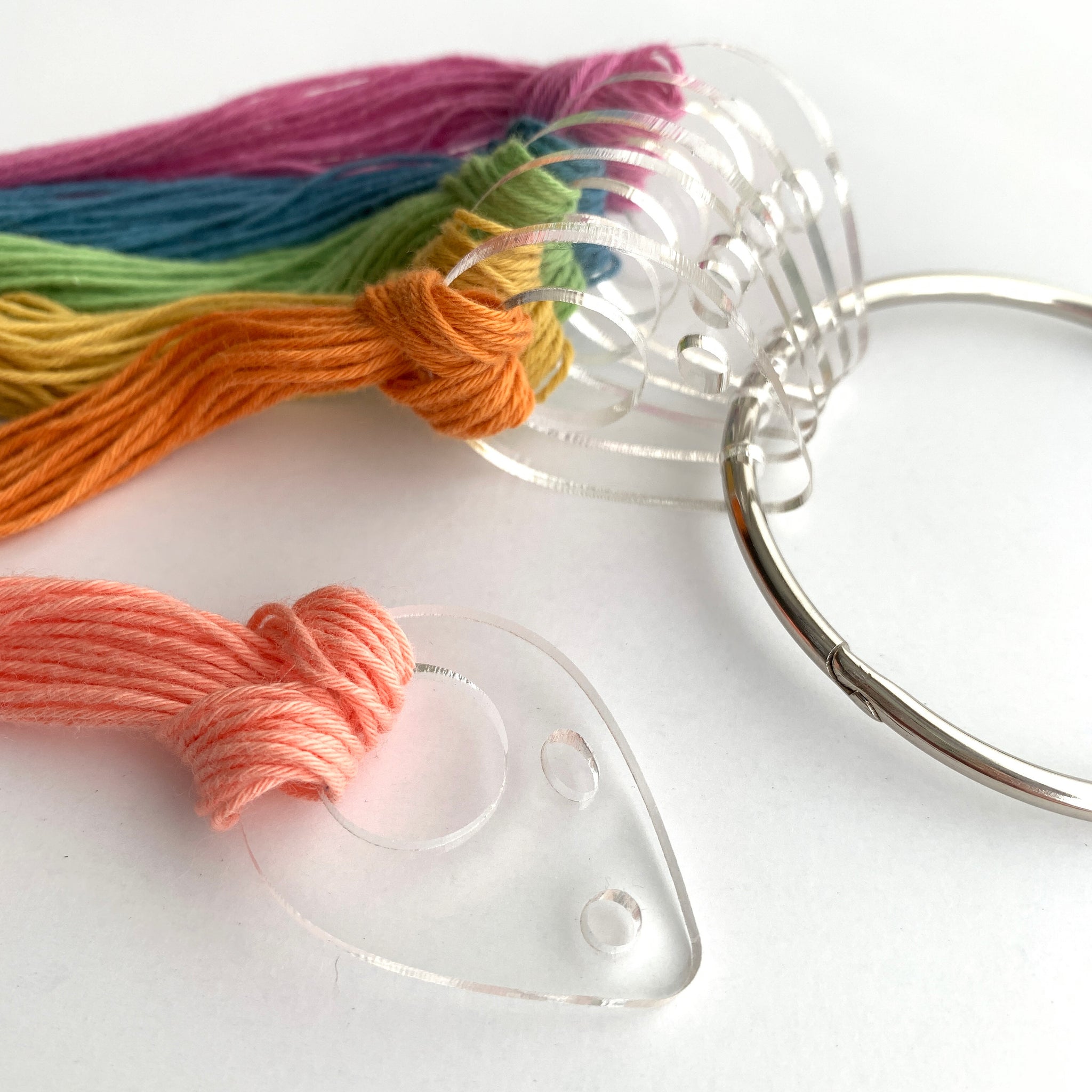 Dew Drops, set of 7 thread holders Lucky Jonquil