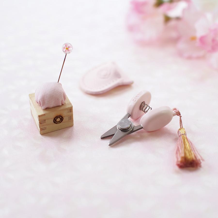 Set of Mini Scissors and Mini Masu Pin Cushion, Sakura